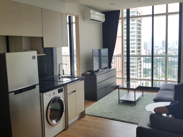 2 Bedrooms, 1 Bathroom 55sqm size Park Origin Sukhumvit 24 For Rent 40,000THB & For Sale 139M