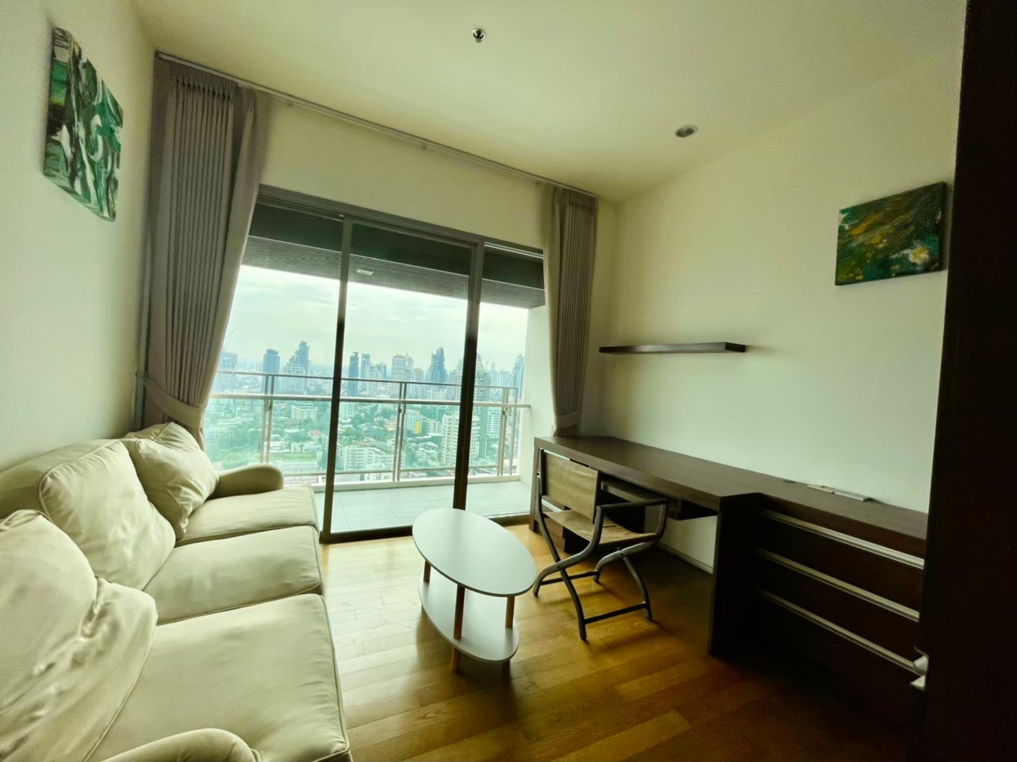 3 Bedrooms, 3 Bathrooms + 1 study room 185 sqm size at The Madison For Rent 110K THB