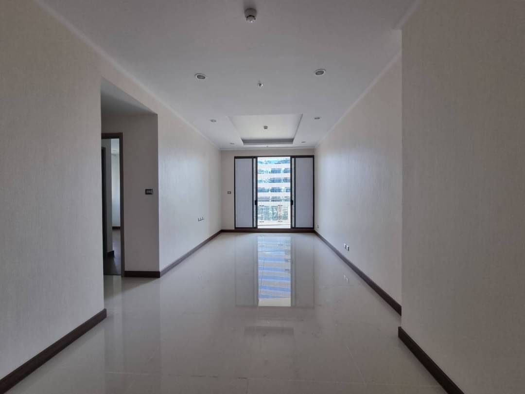 Unfurnished 2 Bedrooms, 2 Bathrooms 85 sqm size at Supalai Oriental Sukhumvit 39 For Rent 36,000THB