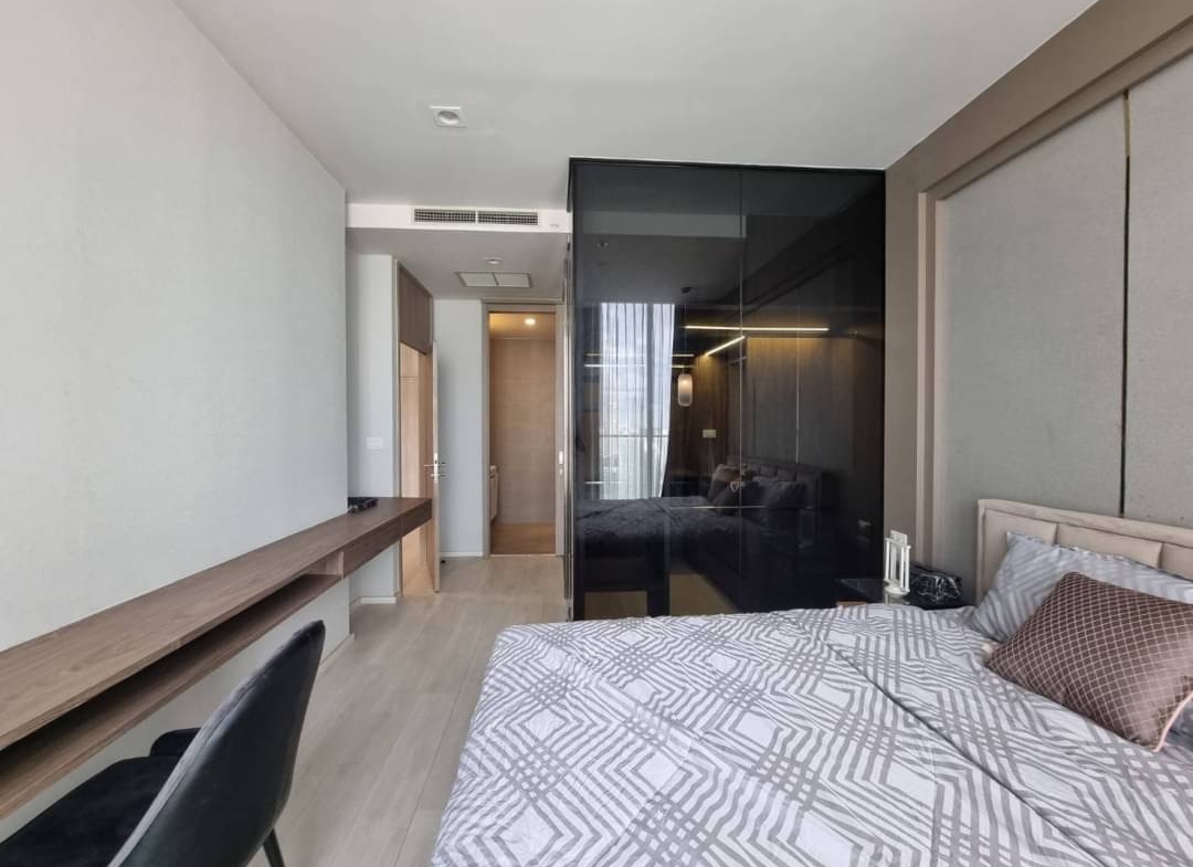 1 Bedroom, 1 Bathroom 50 sqm size at Noble Ploenchit For Rent 50,000THB
