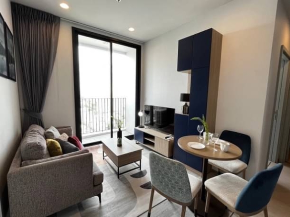 2 Bedrooms, 2 Bathrooms 45.67 sqm size XT Ekkamai For Rent 30,000 THB (Negotiable Price)