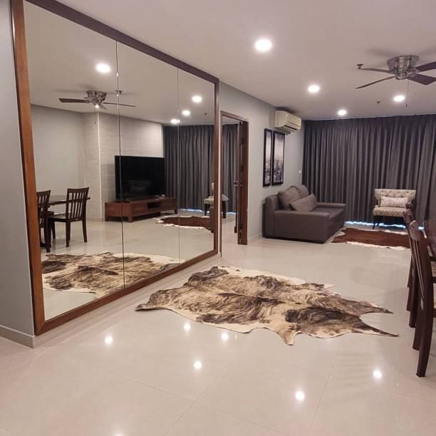 2 Bedrooms, 2 Bathrooms 105 sqm size Baan Prompong For Rent 45,000THB