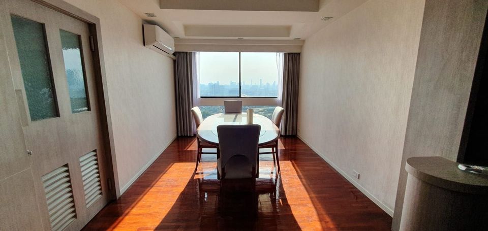 3 Bedrooms, 3 Bathrooms 223sqm at President Park Sukhumvit 24 For Rent 65,000THB/Month