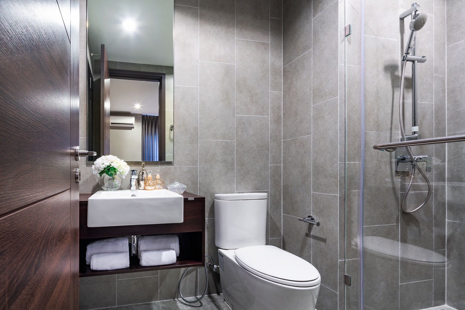 2 Bedroom, 2 Bathroom 70 sqm size at C Ekkamai For Rent 50,000THB