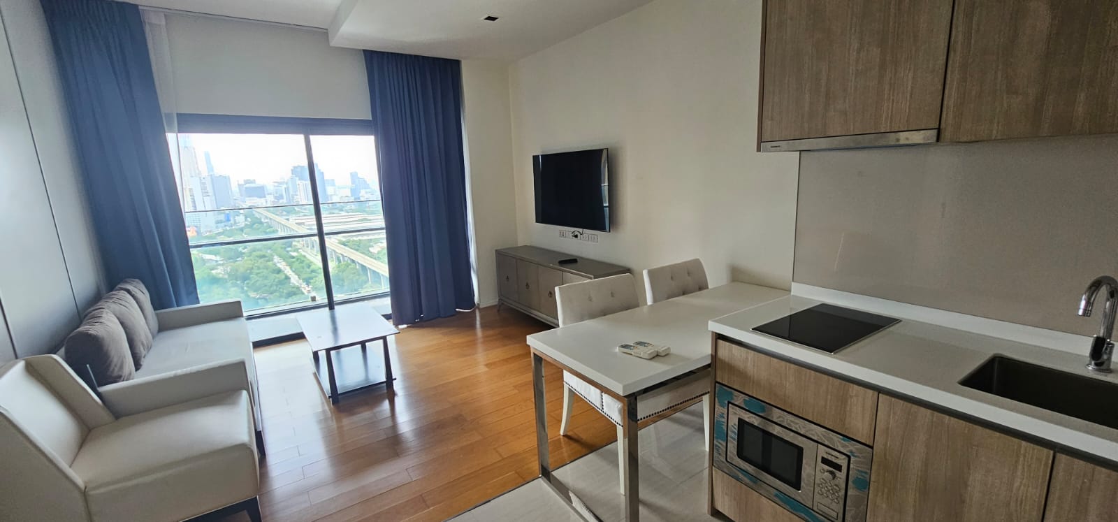 1 Bedroom, 1 Bathroom 46 sqm size at Circle Living Prototype For Rent 25K THB