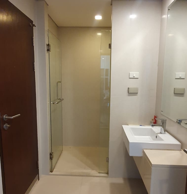 1 Bedroom, 1 Bathroom 55sqm size 25th Flr at Le Luk Condominium For Rent 23-25K/Month