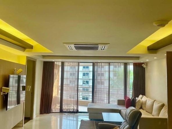 3 Bedrooms, 2 Bathrooms + Powder room 305 sqm size at Mahogany Tower For Rent 70K THB