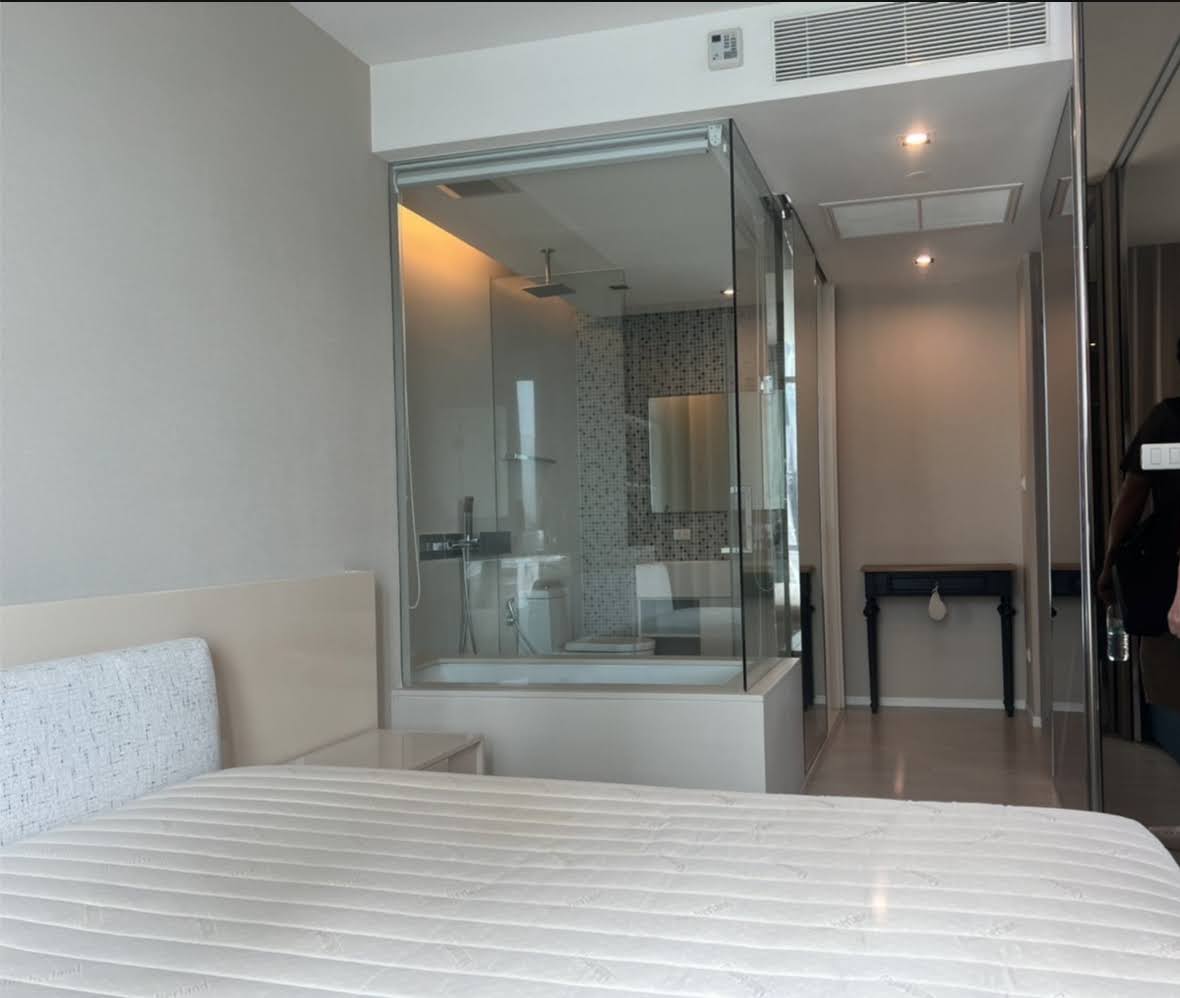 1 Bedroom, 1 Bathroom 50sqm 9th Flr @The Room Sukhumvit 21 For Rent 37,000/Month