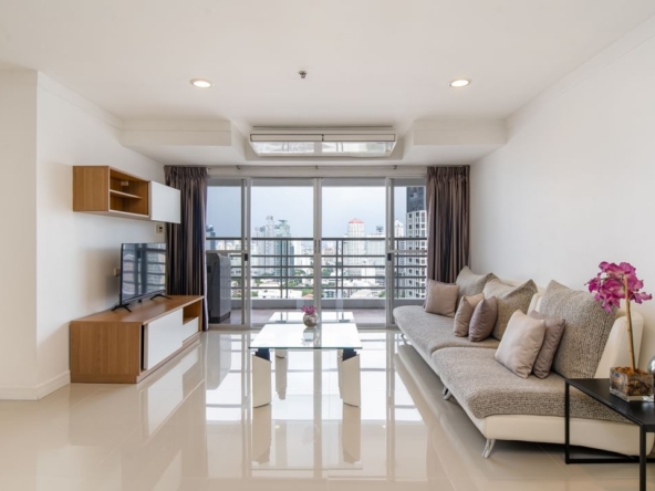 3-Bed, 3-Bath, 121 sqm Room for Rent at Waterford Diamond Tower, 59,000 THB/Month, Near BTS Phrom Phong