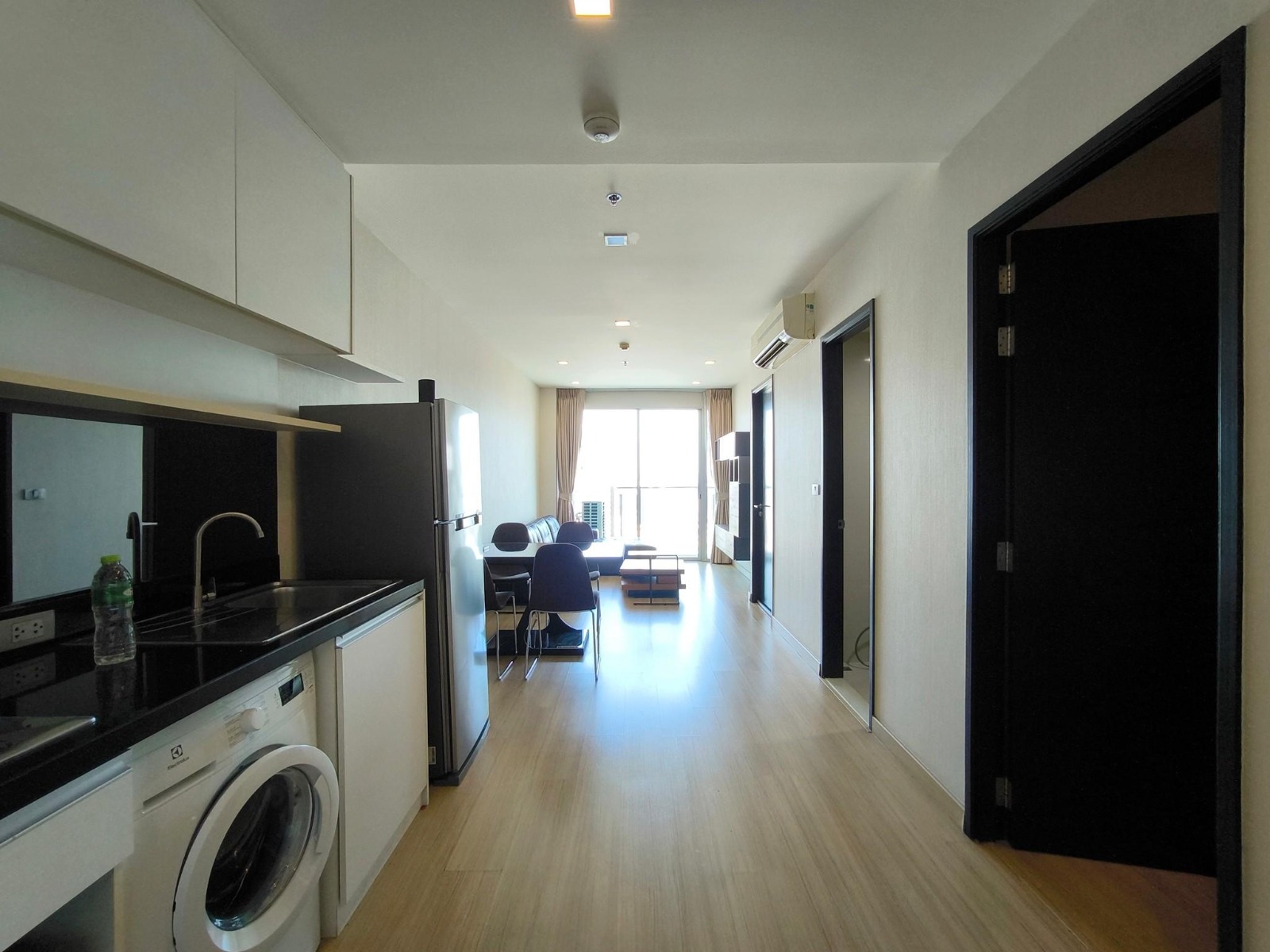 2-Bed, 2-Bath Condo for Rent at Sky Walk Residences, Sukhumvit - 60 sqm, ฿38,000/month, Near BTS Phra Khanong, Stunning City Views, Modern Amenities