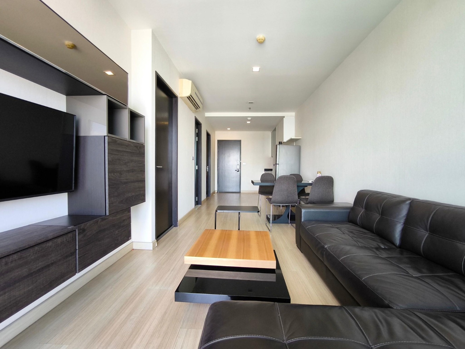 2-Bed, 2-Bath Condo for Rent at Sky Walk Residences, Sukhumvit - 60 sqm, ฿38,000/month, Near BTS Phra Khanong, Stunning City Views, Modern Amenities