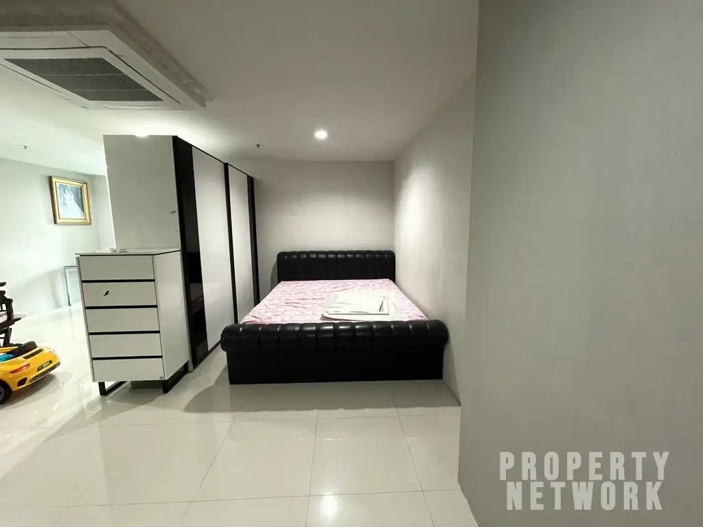 1-Bedroom, 1-Bathroom Condo for Rent at Sukhumvit Living Town – 58 sq.m., ฿20,000/month, Near MRT Phetchaburi, Fully Furnished