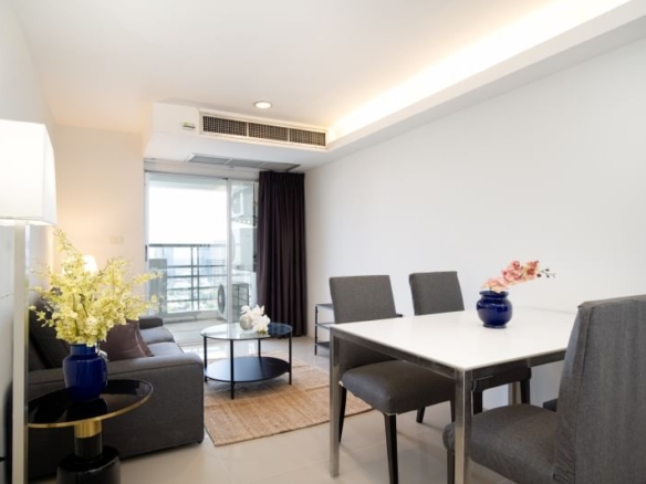 2-Bedroom, 2-Bathroom Condo for Rent at The Waterford Diamond Tower, 85 sqm, 45,000 THB/month, Near BTS Phrom Phong