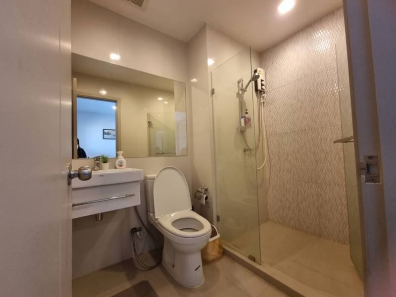Stylish 1-bedroom condo for rent at Life Sukhumvit 48. Fully furnished, 30 sqm unit with stunning city views near BTS Phra Khanong. Rent: 17,000 THB/month.