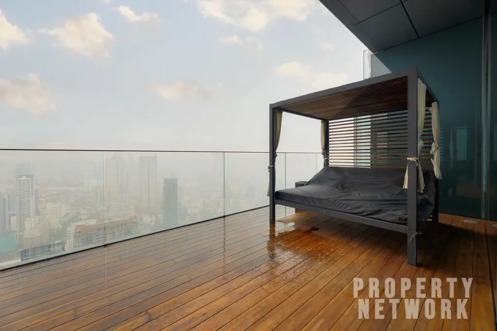 Discover luxury living at The Ritz-Carlton Residences, a 4-bedroom, 4-bathroom condo on the 58th floor, offering 486 sqm of elegance for sale at 350M THB. near BTS Chong Nonsi and near MRT Sam Yan
