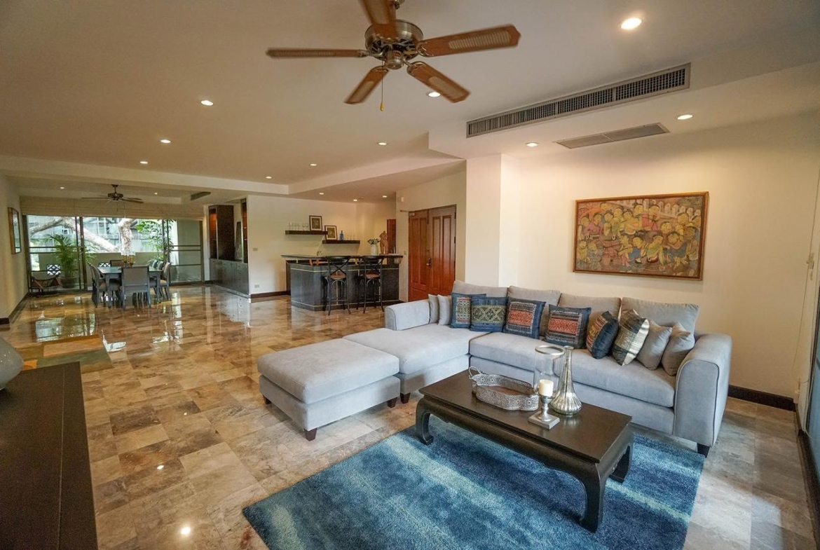 Spacious 3-bedroom, 3-bathroom condo for rent at Raintree Village Sukhumvit 41. Luxury living with premium amenities, 320 sqm. Rent for 120,000 THB/month. Near BTS Phrom Phong Station