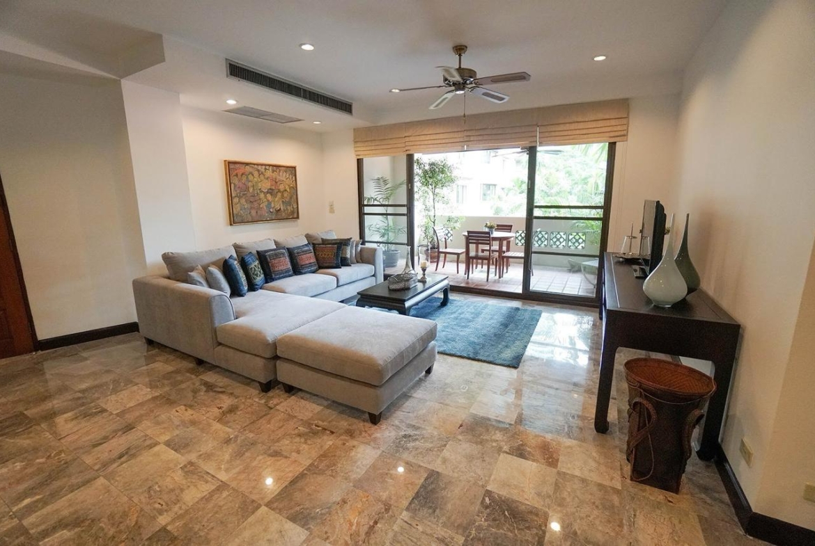 Spacious 3-bedroom, 3-bathroom condo for rent at Raintree Village Sukhumvit 41. Luxury living with premium amenities, 320 sqm. Rent for 120,000 THB/month. Near BTS Phrom Phong Station