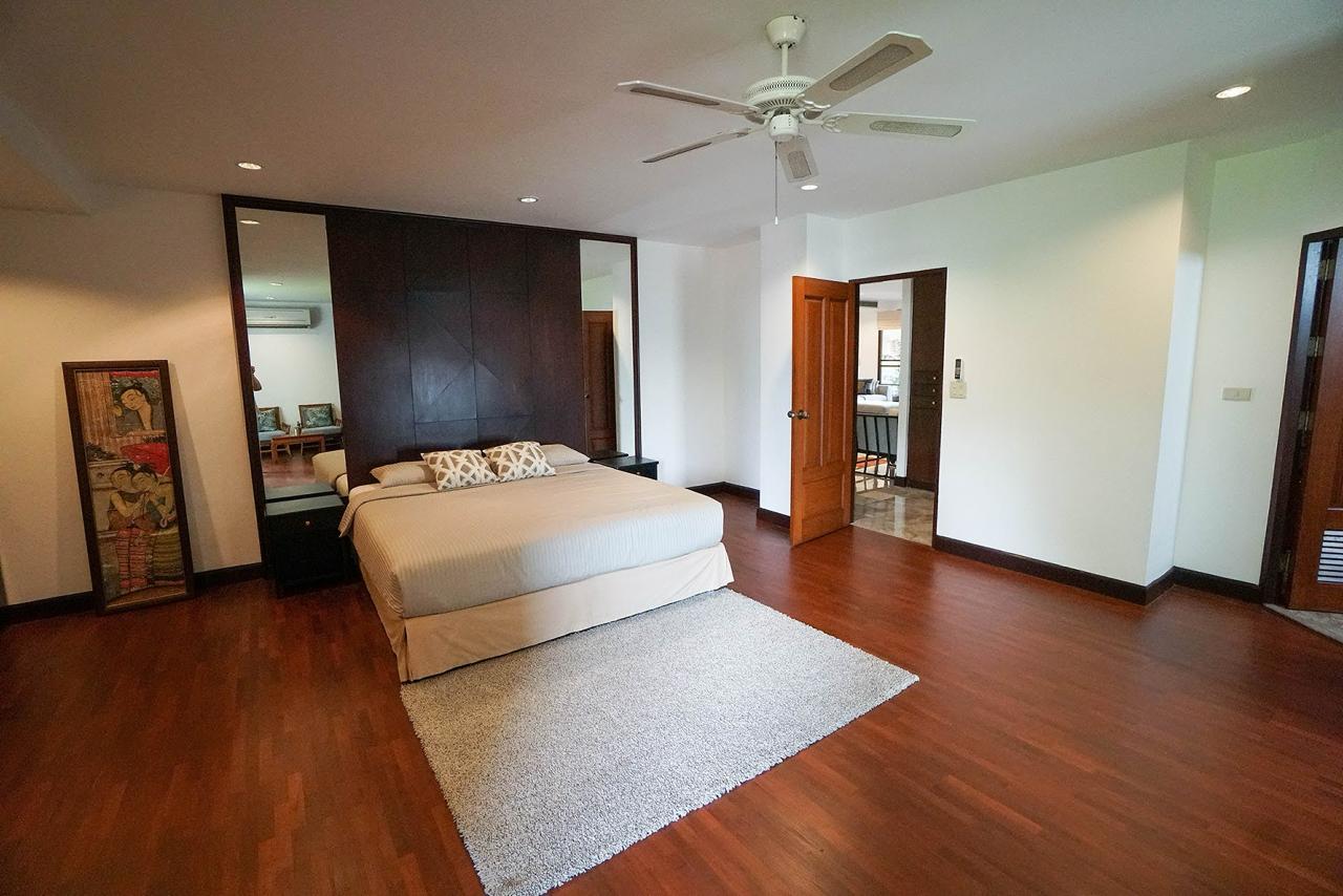 Spacious 3-bedroom, 3-bathroom condo for rent at Raintree Village Sukhumvit 41. Luxury living with premium amenities, 320 sqm. Rent for 120,000 THB/month. Near BTS Phrom Phong Station