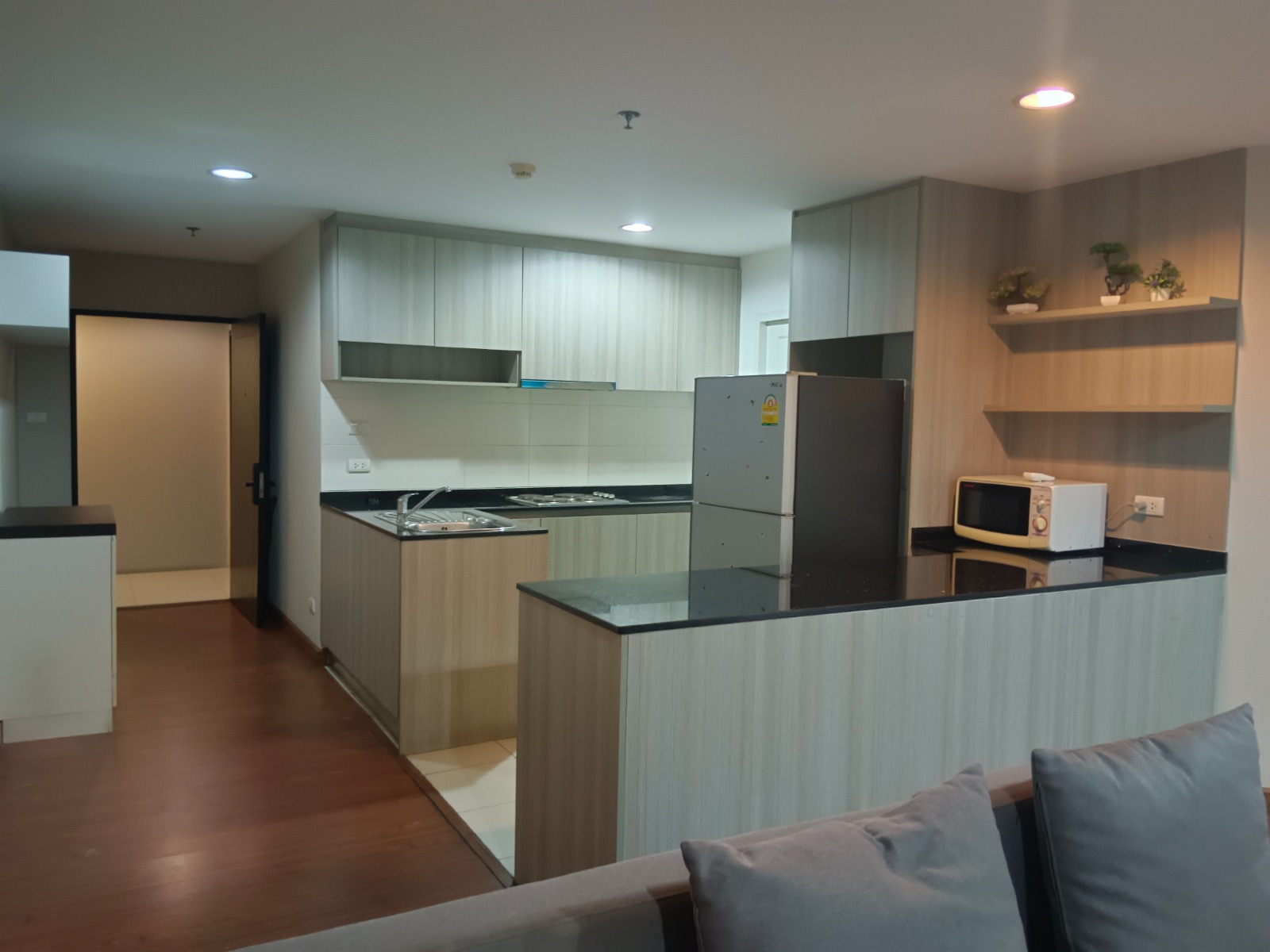 2 BR, 2 BTH Condo for Rent at Belle Rama 9, 92 sqm, ฿45,000/month – Near MRT Rama 9, Luxury Living in Huai Khwang