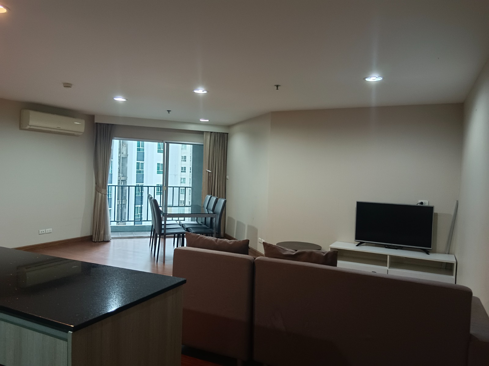 2 BR, 2 BTH Condo for Rent at Belle Rama 9, 92 sqm, ฿45,000/month – Near MRT Rama 9, Luxury Living in Huai Khwang
