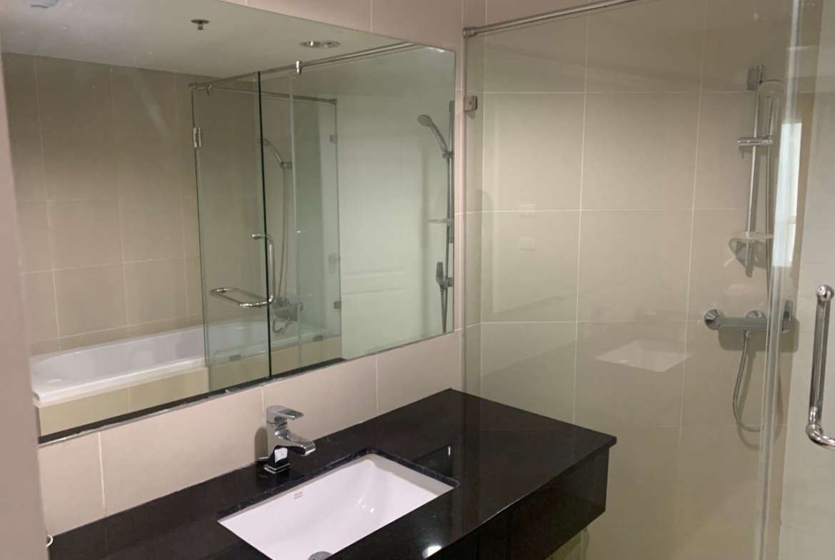 2 BR, 2 BTH Condo for Rent at Belle Rama 9, 92 sqm, ฿45,000/month – Near MRT Rama 9, Luxury Living in Huai Khwang