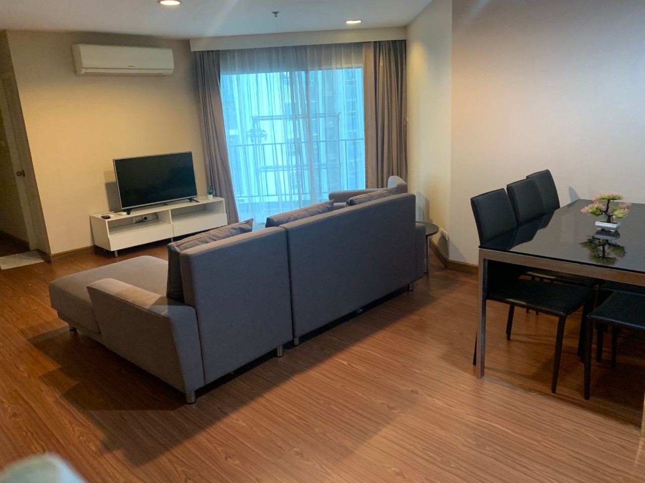 2 BR, 2 BTH Condo for Rent at Belle Rama 9, 92 sqm, ฿45,000/month – Near MRT Rama 9, Luxury Living in Huai Khwang