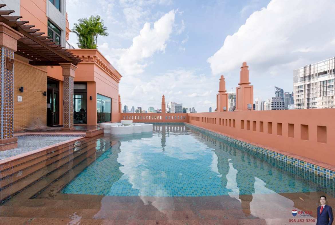 Rare corner 2-bed condo at Aguston Sukhumvit 22. 95.69 sqm, pet-friendly, 161k THB/sq.m. Near BTS Phrom Phong. Luxurious design. Contact us now!