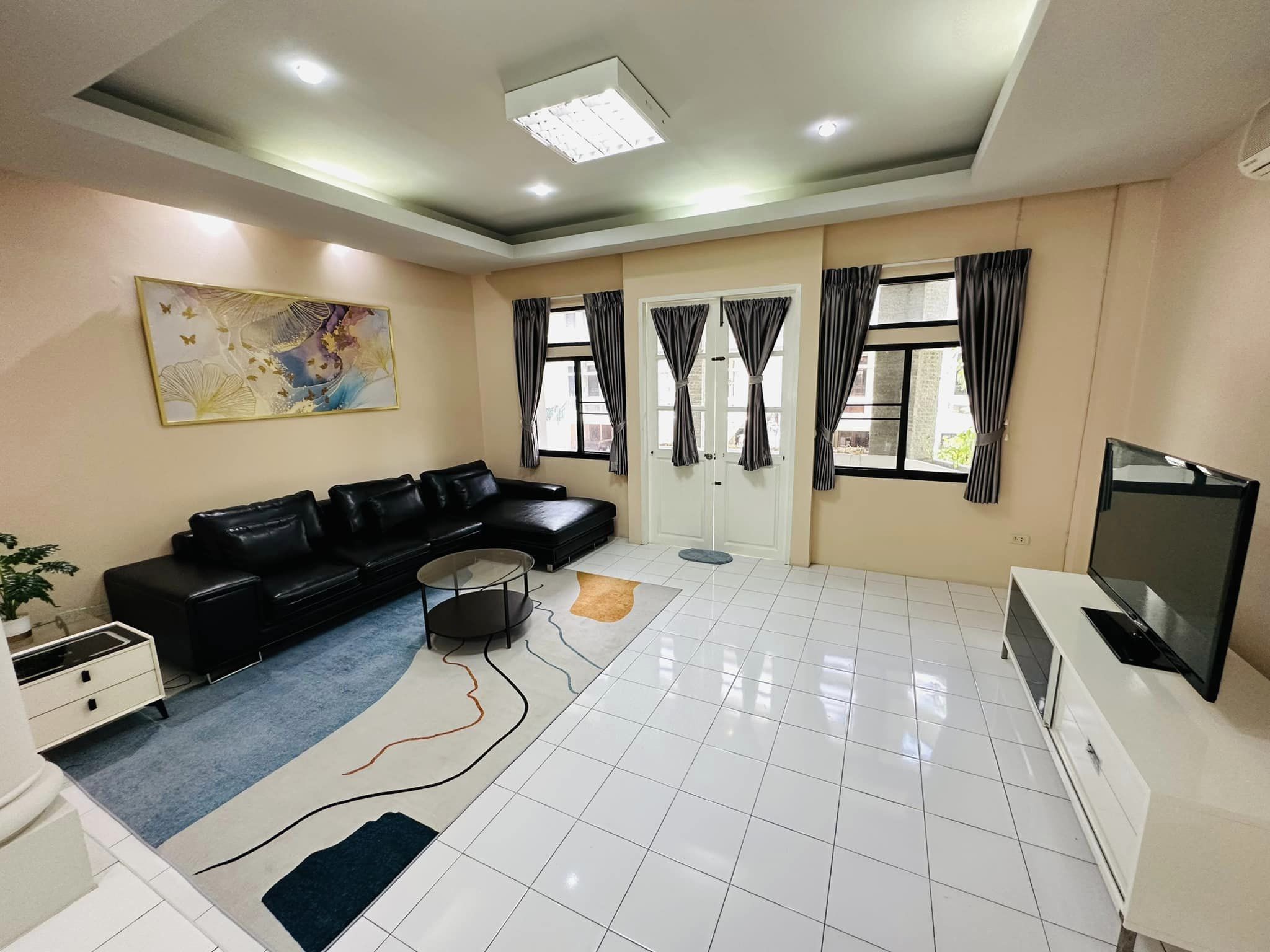 3BR 4BTH 350sqm Condo for Rent at Moo Baan Chicha Castle Near Asoke BTS - 85,000 THB/Month