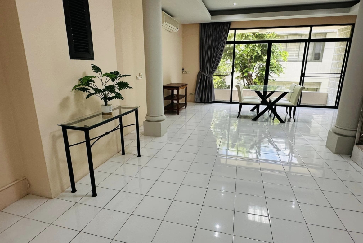 3BR 4BTH 350sqm Condo for Rent at Moo Baan Chicha Castle Near Asoke BTS - 85,000 THB/Month