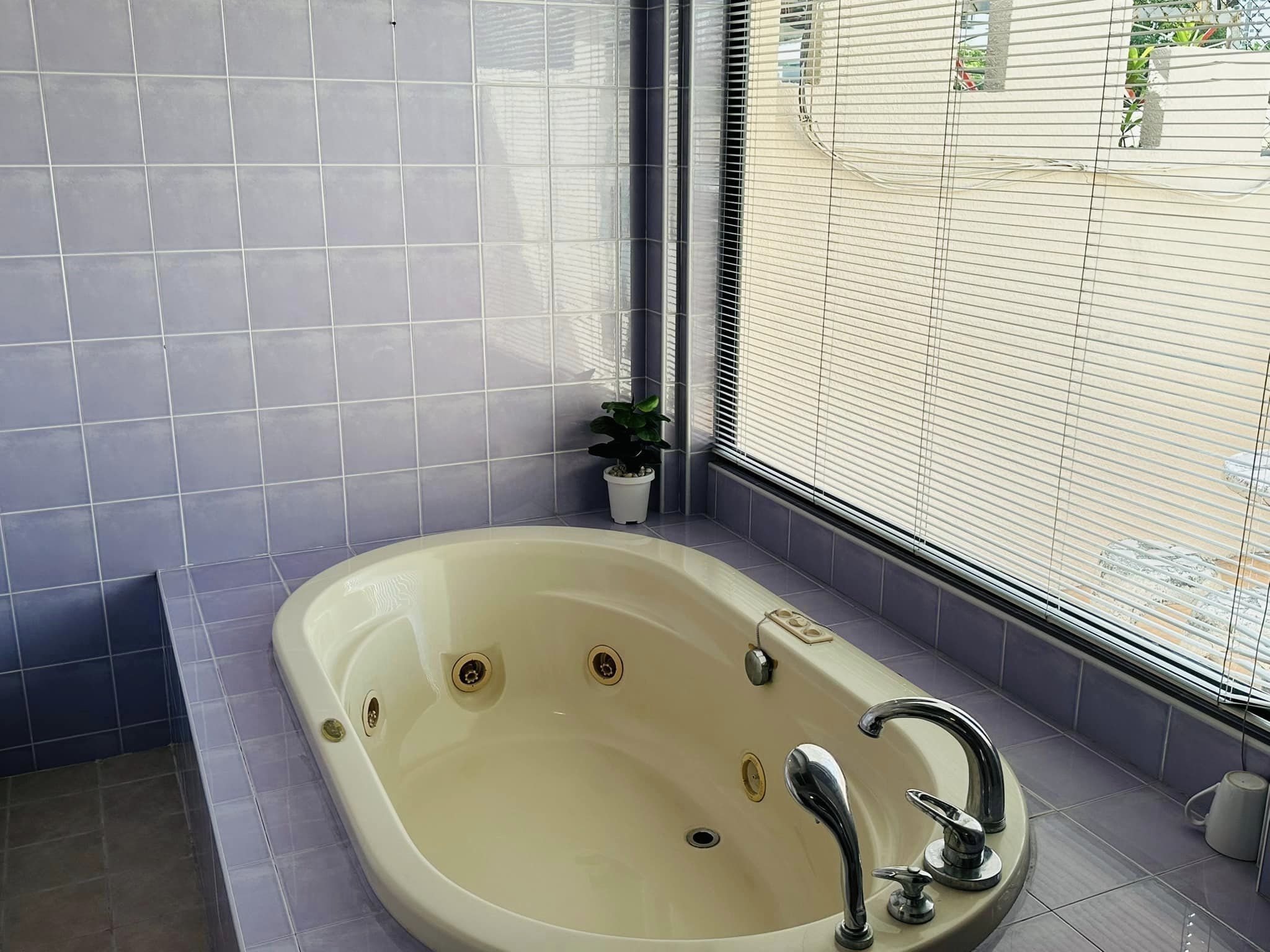 3BR 4BTH 350sqm Condo for Rent at Moo Baan Chicha Castle Near Asoke BTS - 85,000 THB/Month