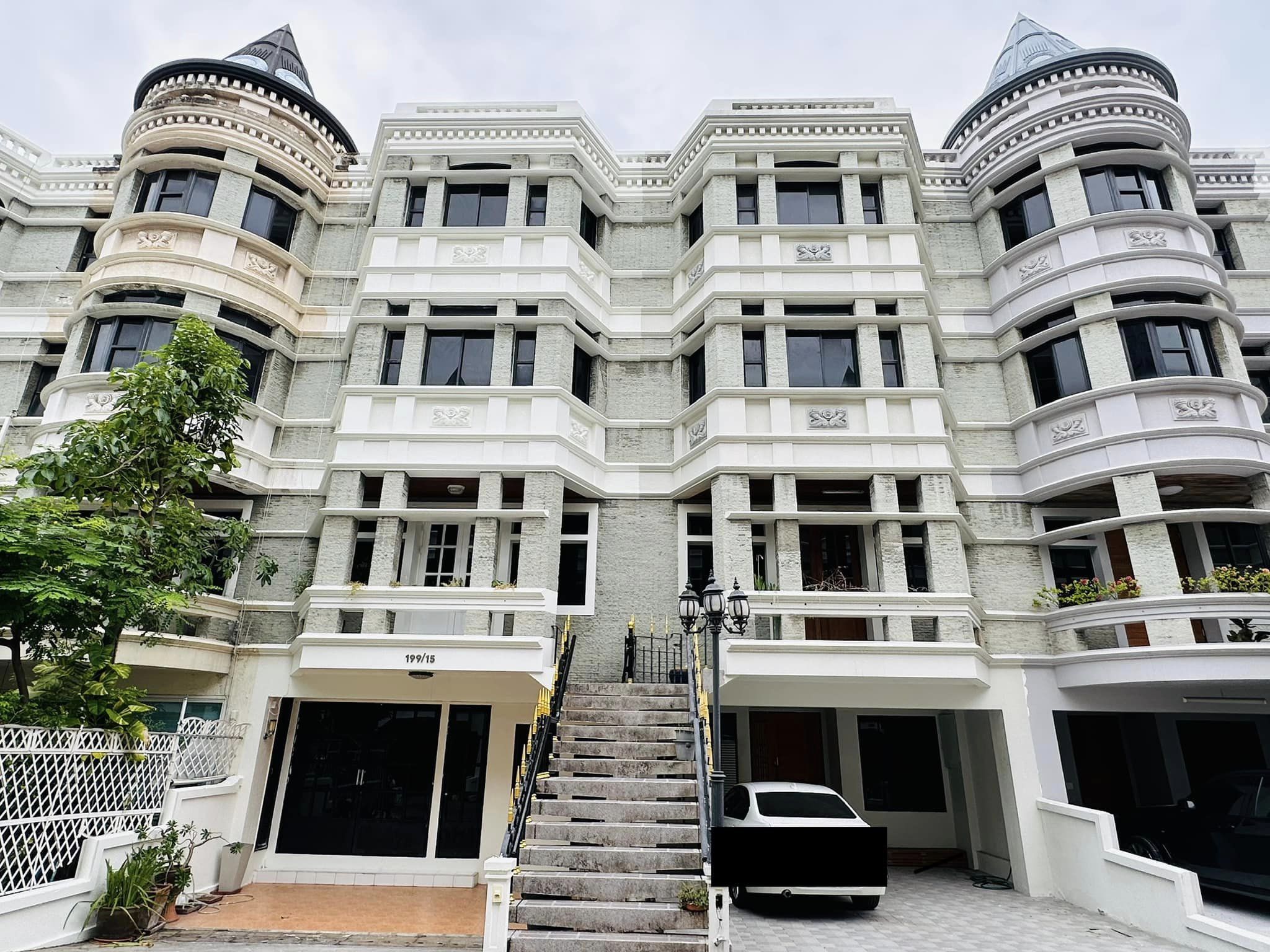 3BR 4BTH 350sqm Condo for Rent at Moo Baan Chicha Castle Near Asoke BTS - 85,000 THB/Month