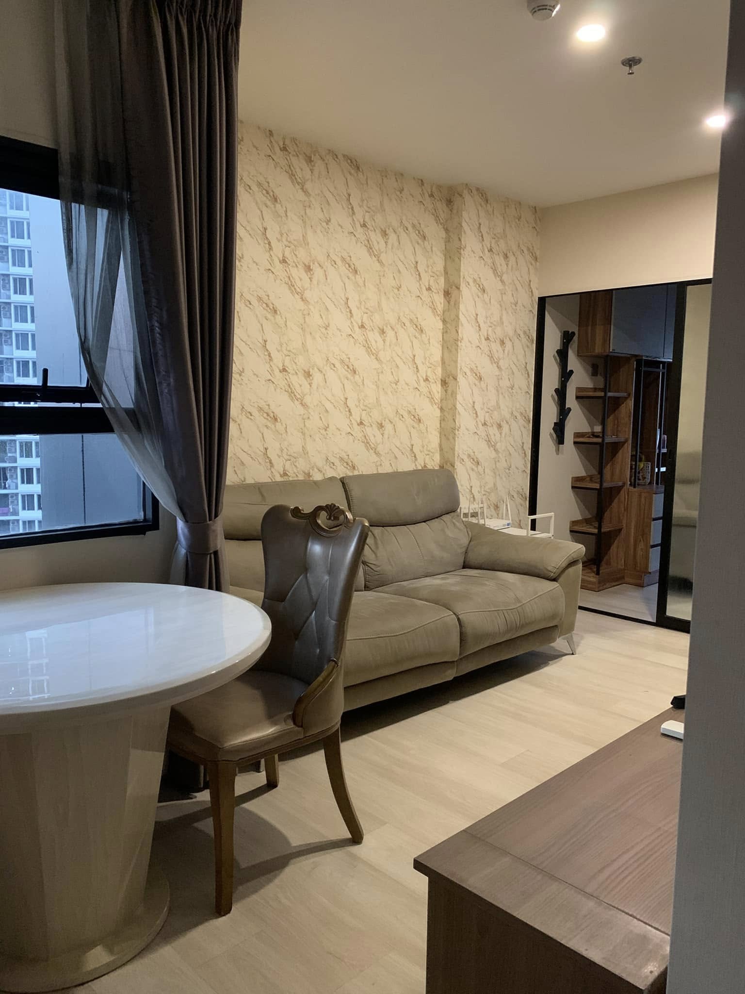 Modern 2-bedroom 1-bathroom 38 sqm condo at Knightsbridge Prime Sathorn. Rent 37,000 THB/month. Fully furnished. Near BTS Chong Nonsi, pool & gym.