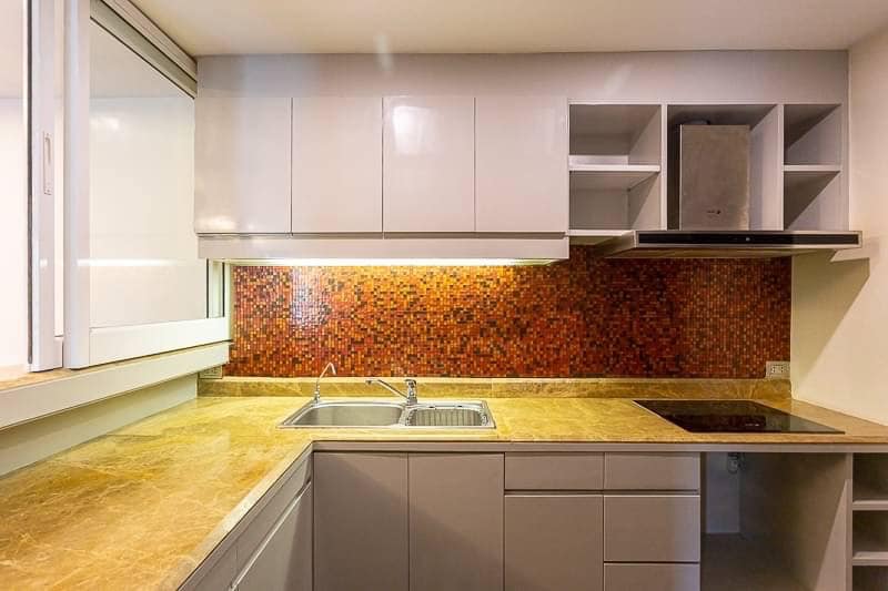 Spacious 3-bed, 2-bath condo, 142 sqm, newly renovated at Supreme Ville, Yen Akat. Peaceful living with premium amenities for 60K THB/month.