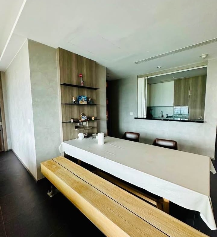 Luxury 2-Bedroom 2-Bathroom condo at 185 Rajadamri, 135 sqm, 155,000 THB/month. Prime location near BTS Rajadamri, shopping, and dining.