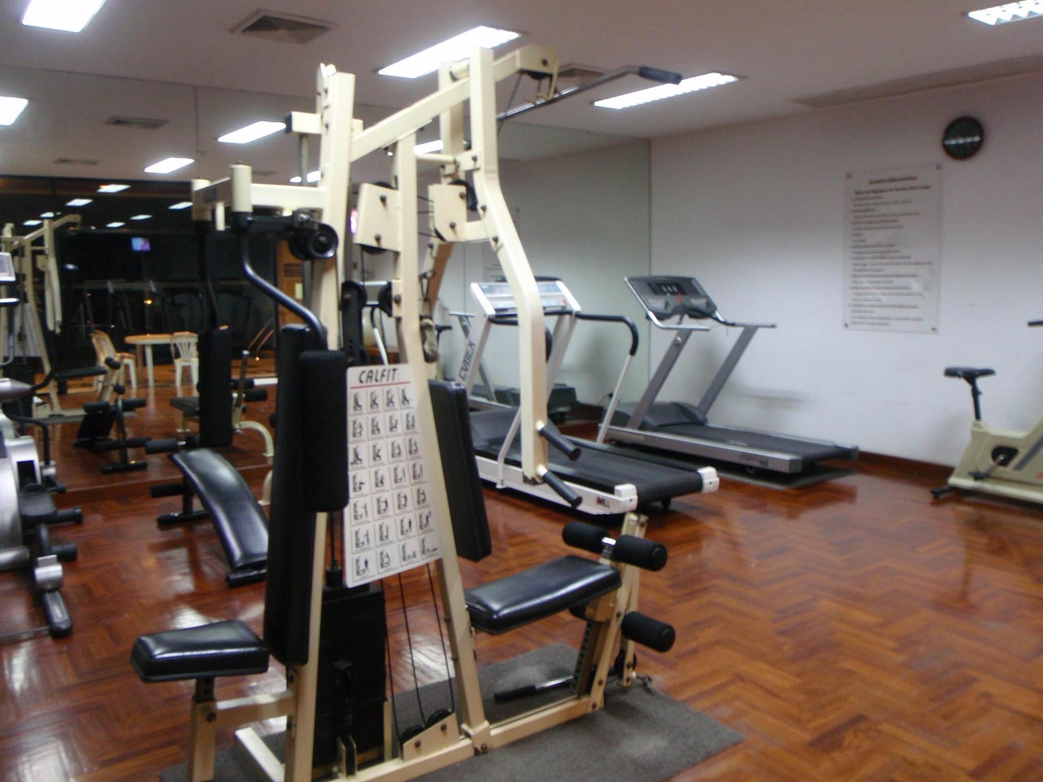 Spacious 3-bed, 2-bath condo, 142 sqm, newly renovated at Supreme Ville, Yen Akat. Peaceful living with premium amenities for 60K THB/month.