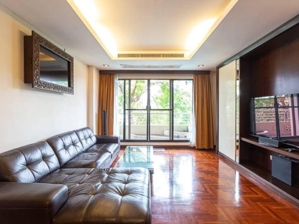 Spacious 3-bed, 2-bath condo, 142 sqm, newly renovated at Supreme Ville, Yen Akat. Peaceful living with premium amenities for 60K THB/month.
