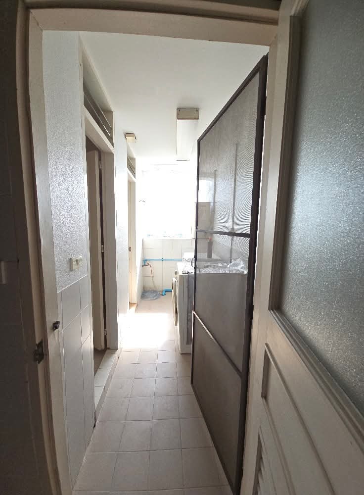 3-Bedroom 3-Bathroom 223 sqm Condo for Rent at President Park Sukhumvit 24, 65,000 THB/month, Near Phrom Phong BTS