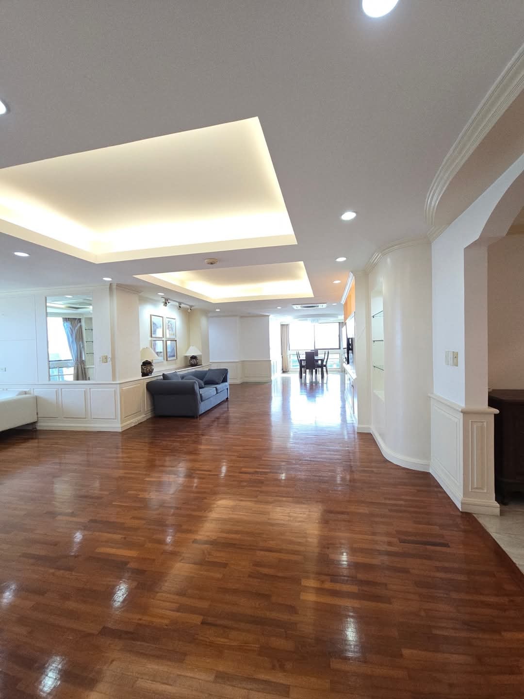 3-Bedroom 3-Bathroom 223 sqm Condo for Rent at President Park Sukhumvit 24, 65,000 THB/month, Near Phrom Phong BTS