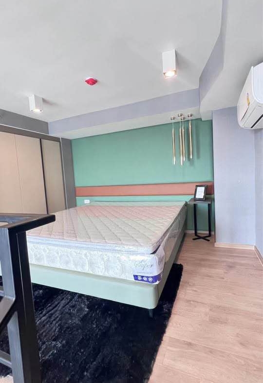 1-BR Condo at Ideo Rama 9 - Asoke, 35 sqm, high floor, near Phra Ram 9 MRT. Rent: 28,000 THB/month. Fully furnished with modern amenities.