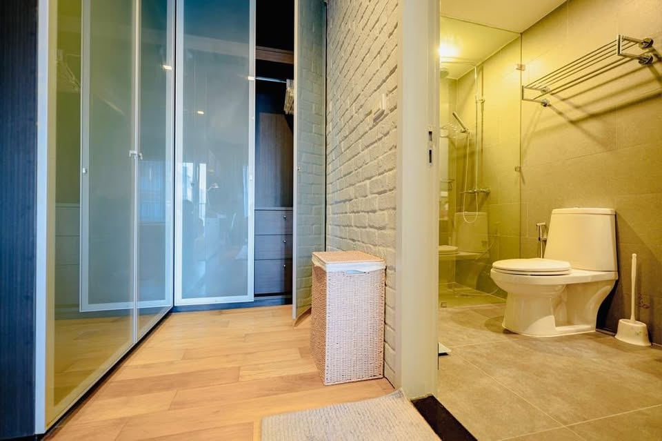 1-Bedroom 1-Bathroom 53 sqm Condo for Rent at Noble Solo, Near BTS Thong Lo, 30,000 THB/Month