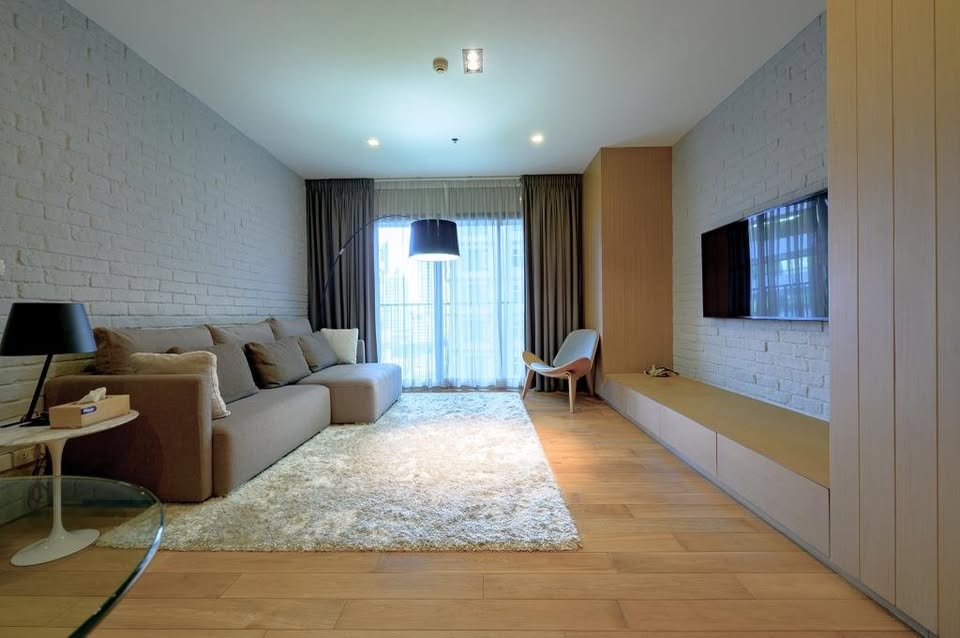 1-Bedroom 1-Bathroom 53 sqm Condo for Rent at Noble Solo, Near BTS Thong Lo, 30,000 THB/Month