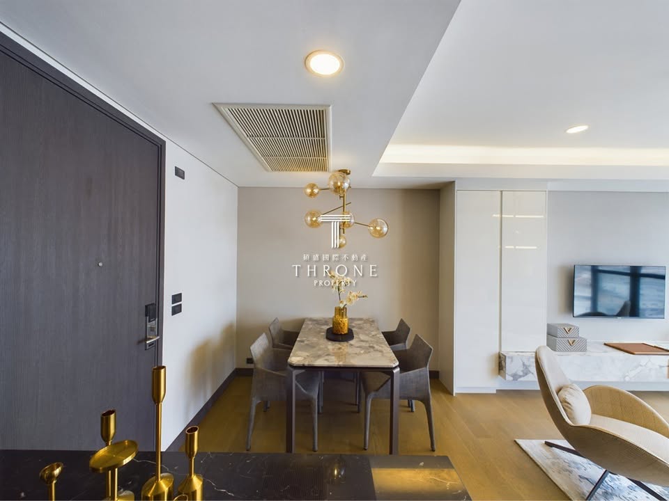 2-BR, 2-BTH, 76.72 sqm Condo for Rent at Siamese Exclusive Queens, 71,000 THB/month, Near Queen Sirikit MRT