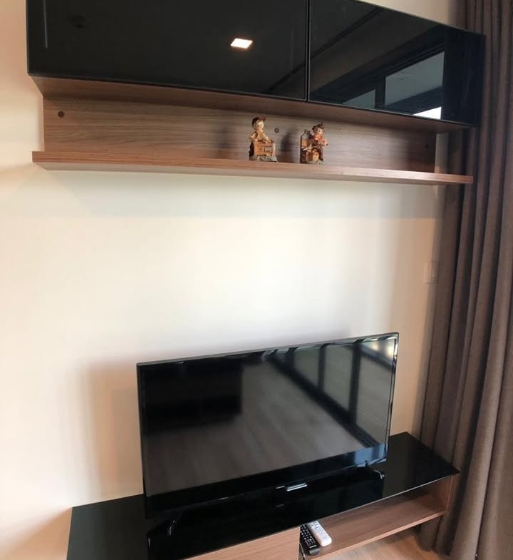 Rent a fully furnished 1-bedroom condo at Taka Haus, Ekkamai. 44 sqm, 5th floor, 21,800 THB/month. Modern amenities, close to BTS Ekkamai, Gateway Ekkamai