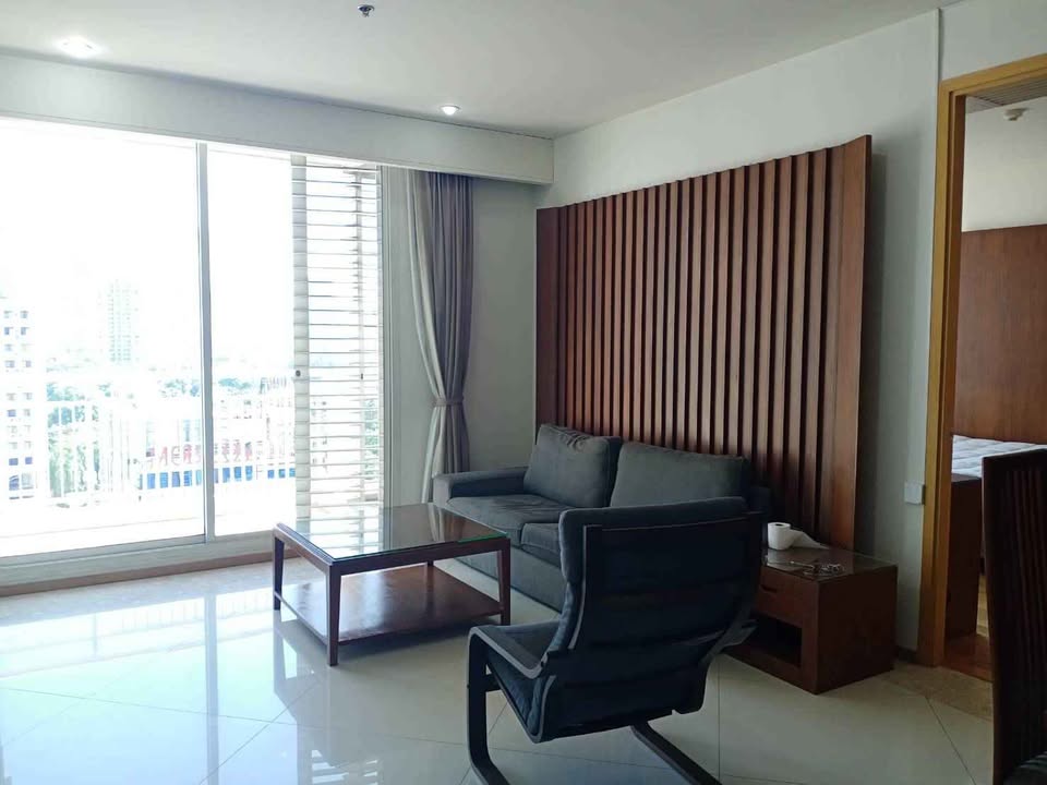 Spacious 2-Bedroom Condo for Rent at The Empire Place Sathorn. Fully furnished, 100 sqm, 7th floor. Prime location near BTS Chong Nonsi. Rent: 45,000 THB/month