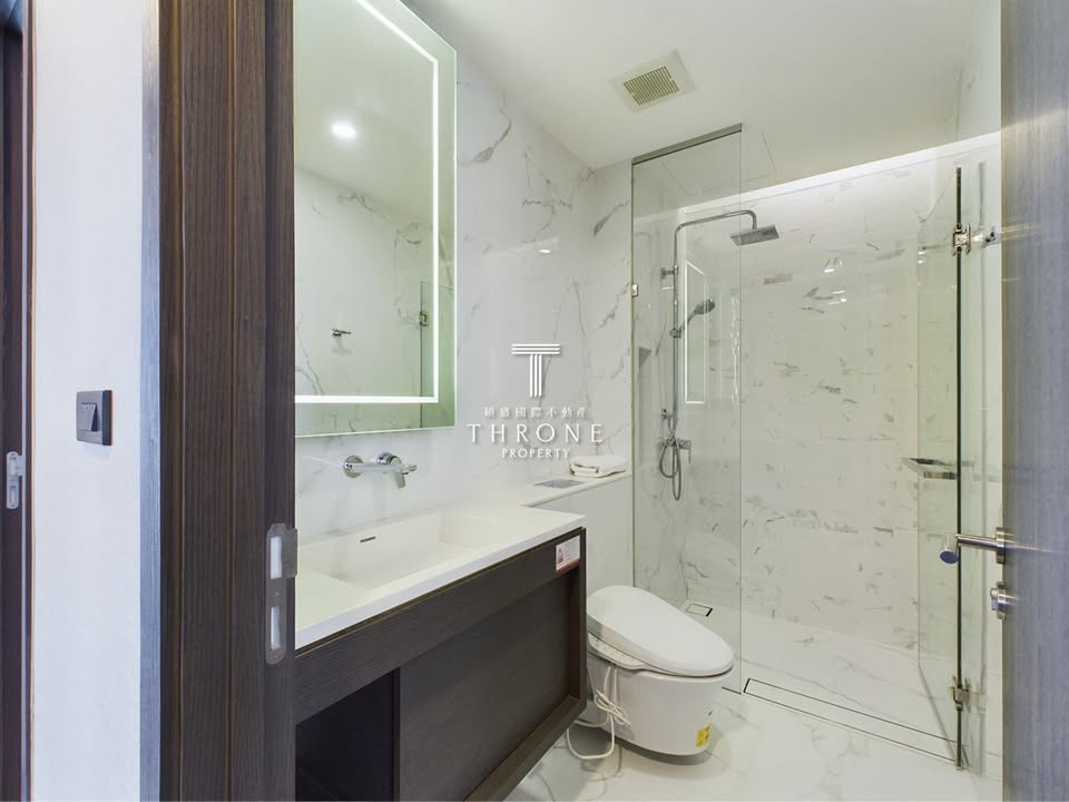 2-BR, 2-BTH, 76.72 sqm Condo for Rent at Siamese Exclusive Queens, 71,000 THB/month, Near Queen Sirikit MRT