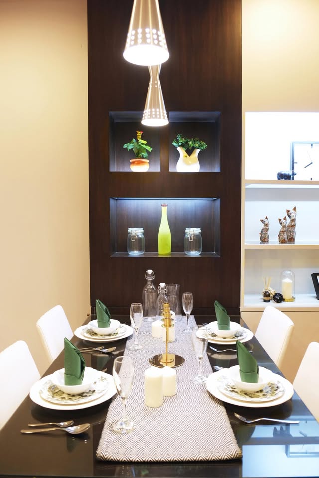 3-BR Condo at CitiSmart Sukhumvit 18, 120 sqm, Penthouse floor, near BTS Asok & MRT Sukhumvit. Rent: 75,000 THB/month. Fully furnished with modern amenities.