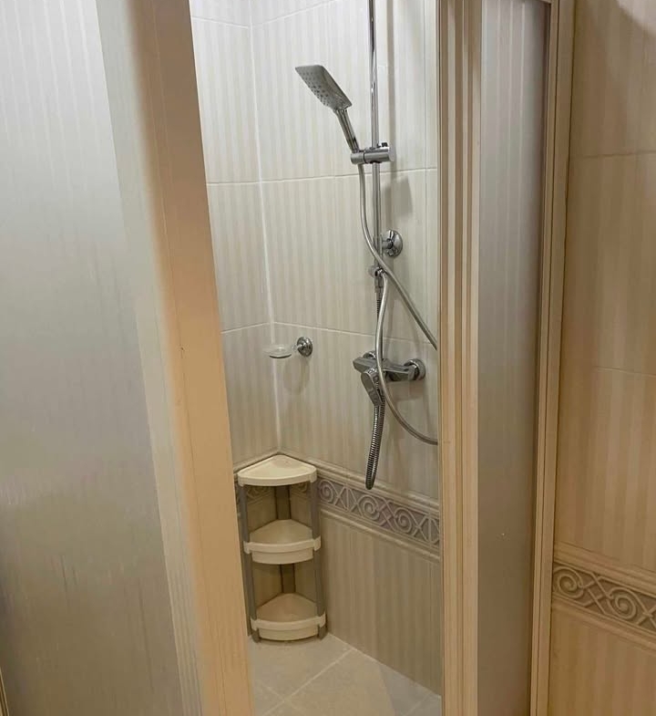 2-bed, 2-bath condo at Supreme Ville, 118.25 sqm. Rent for 60K/month, near BTS Chong Nonsi Station. Fully furnished with premium amenities.