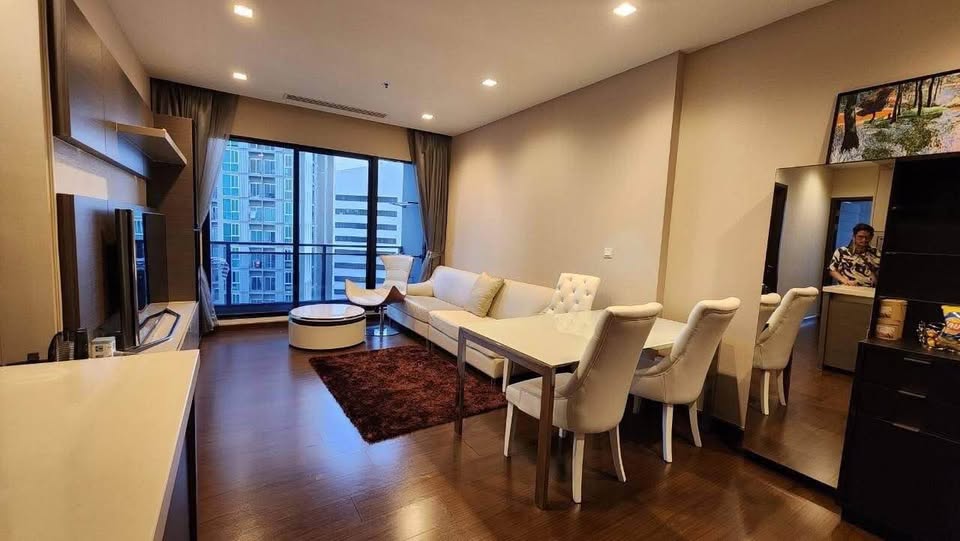Modern 2-bedrooms, 2-bathrooms condo at Ivy Ampio, 82 sqm, near MRT Cultural Center. Rent 60K/month or Sale 17M. Fully furnished, east-facing views.