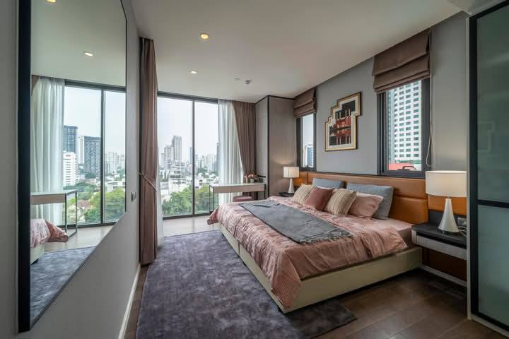 2-bed, 2-bath condo at MUNIQ Sukhumvit 23, 86 sqm. Rent for 95K/month, sale for 22M THB. Fully furnished, near BTS Asok.