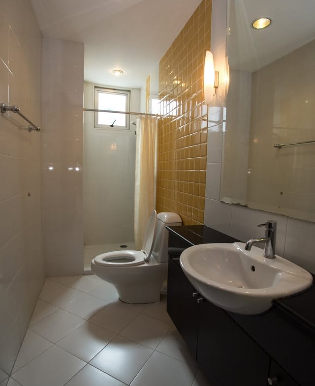 3-BR Condo at CitiSmart Sukhumvit 18, 120 sqm, Penthouse floor, near BTS Asok & MRT Sukhumvit. Rent: 75,000 THB/month. Fully furnished with modern amenities.